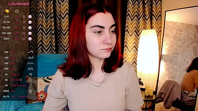 hannacheekss  online show from November 24, 2:02 am