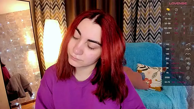 hannacheekss  online show from December 4, 2:14 am