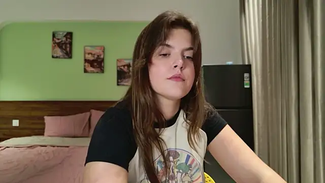 showmeparadise online show from August 2, 3:26 pm