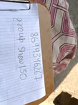 Funqueen001 online show from March 2, 9:49 am