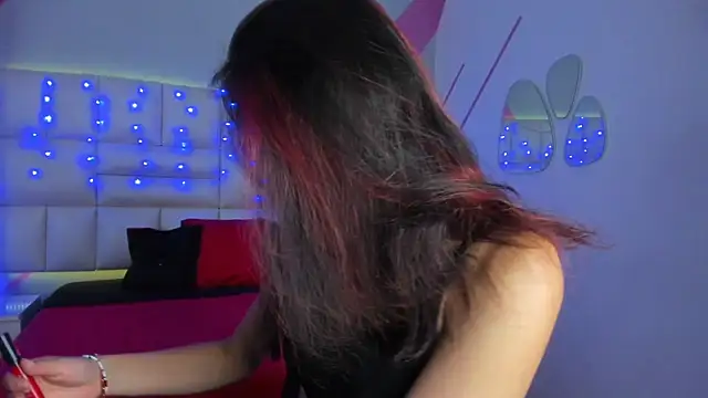 Snapshot of Salome_rouse1 chatting on October 22, 1:10 am Salome rouse1 online show from October 22, 1:10 am