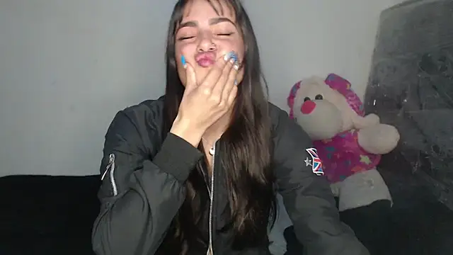 skinny sweet2411 online show from March 19, 1:54 am