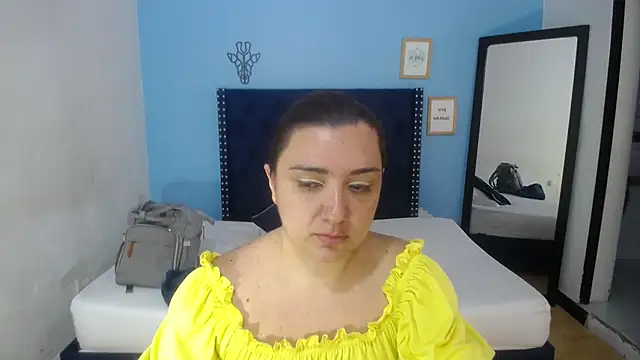 Snapshot of kinky_redhead18 chatting on October 21, 1:37 pm kinky redhead18 online show from October 21, 1:37 pm