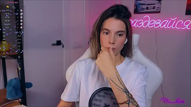  ni kiss online show from September 17, 8:07 pm