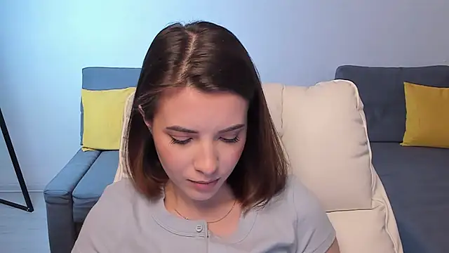 Anita Robby online show from April 8, 1:02 pm