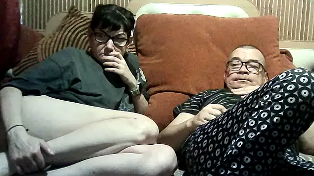 AlanaLaDream online show from October 4, 5:50 pm