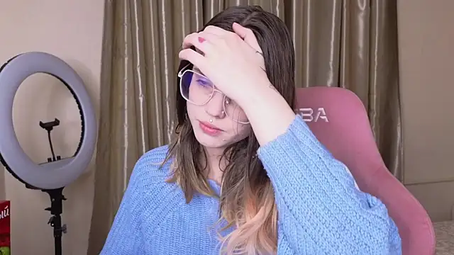 HanaMitsuri online show from April 5, 6:51 pm