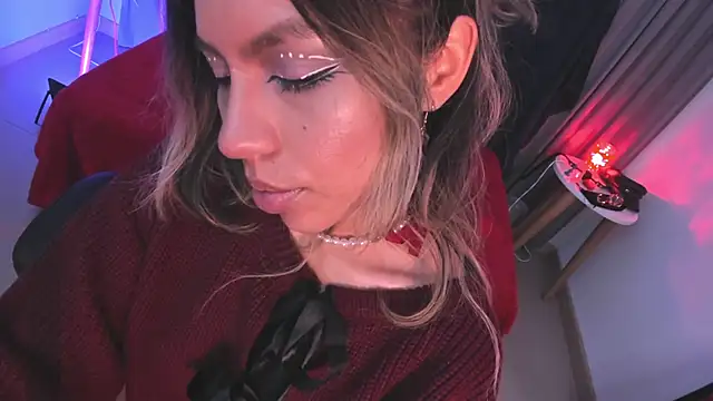 delilah fix online show from April 14, 9:37 pm