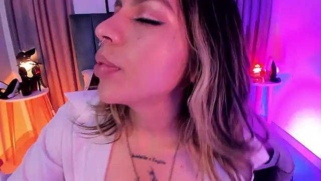 delilah fix online show from March 21, 9:20 pm