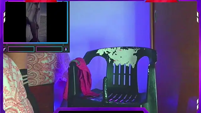 Wendy Karrot 69 online show from April 12, 4:37 am