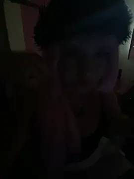 belletotosa online show from March 13, 9:05 pm