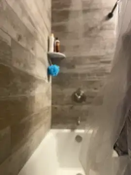 EllaSnow online show from April 19, 5:18 am