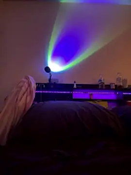 ladylavish online show from January 17, 6:10 am