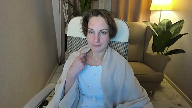 AuroraScript online show from April 7, 3:25 pm