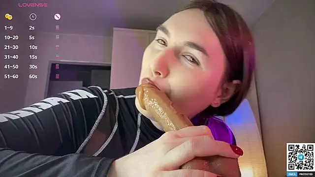 Maria Bowie online show from April 13, 8:04 am