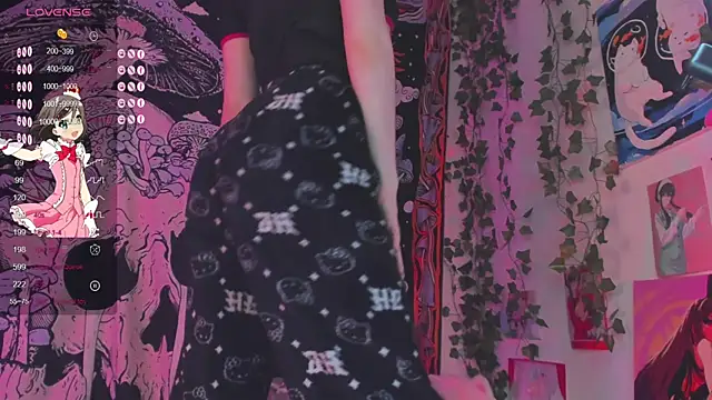 kissthasky online show from September 9, 9:20 am