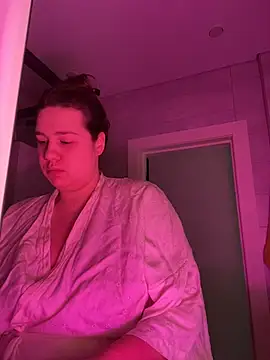 SuzieMurray online show from December 4, 7:10 am