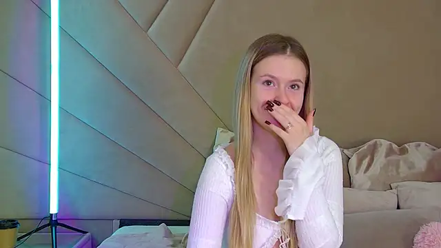 MilanaBalmain online show from November 5, 4:12 pm