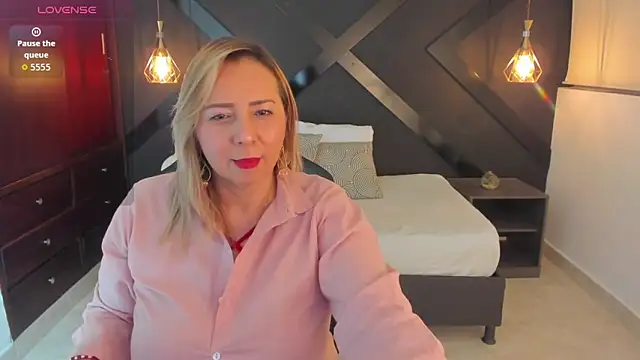 andre soto  online show from April 21, 1:31 am