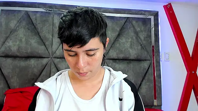 AbbySmiitth  online show from April 10, 11:33 pm