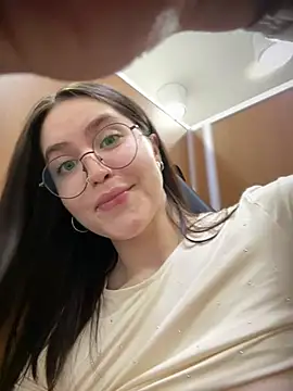 meow girl online show from January 18, 9:49 am