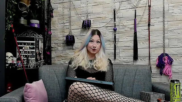 CruelMistress online show from December 21, 12:04 am