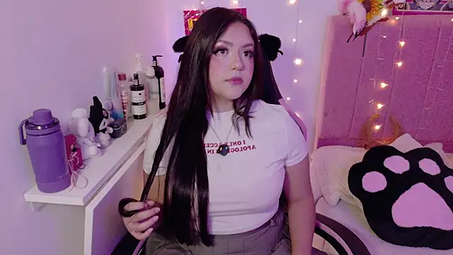 p3ach1 online show from April 18, 1:41 am