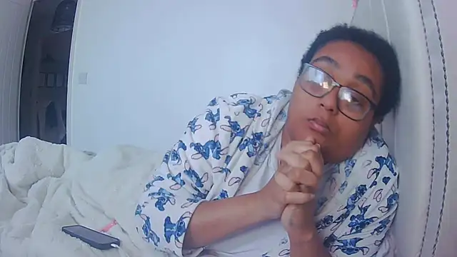 vanilla chocolate23 online show from December 5, 10:05 am