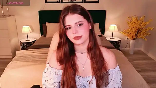 AdeliaKiss online show from February 13, 5:42 am