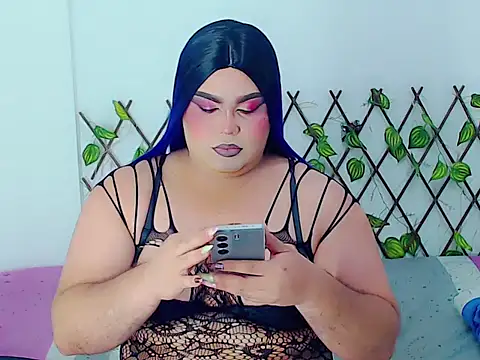 Snapshot of ailen_ts_ chatting on October 9, 11:20 pm ailen ts  online show from October 9, 11:20 pm