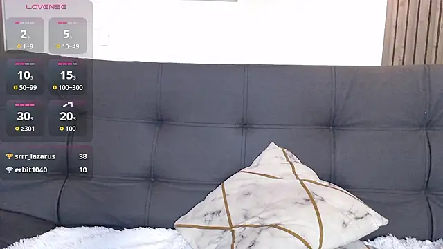 rihannagil online show from January 17, 4:53 am