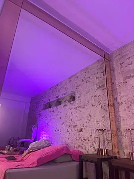 pamela west online show from December 16, 8:15 pm