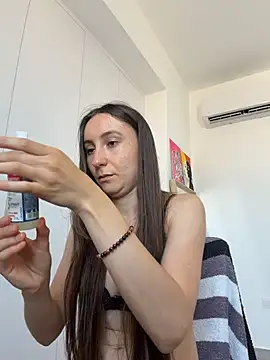 viviandaimond1 online show from July 18, 9:23 am
