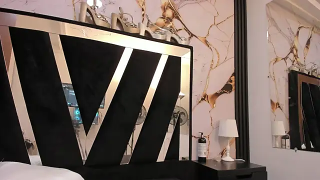 KarinaSimonz online show from February 12, 1:07 am