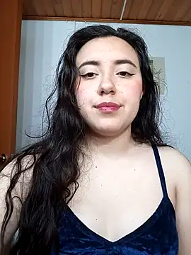 Emi chik online show from February 4, 10:40 am