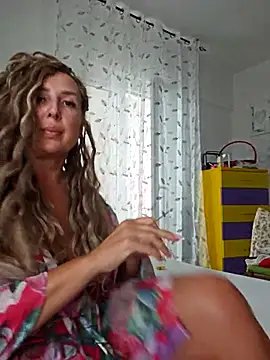 Snapshot of MariaRichi_ chatting on September 23, 2:15 pm MariaRichi  online show from September 23, 2:15 pm