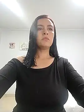 hailey85 online show from December 17, 11:53 pm