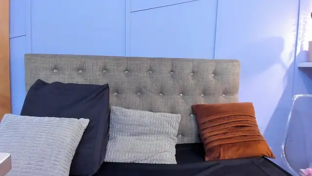 Snapshot of nathalie_rossel chatting on October 4, 8:46 pm nathalie rossel online show from October 4, 8:46 pm