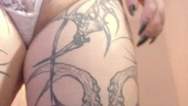 Yuriko May online show from March 20, 9:25 am