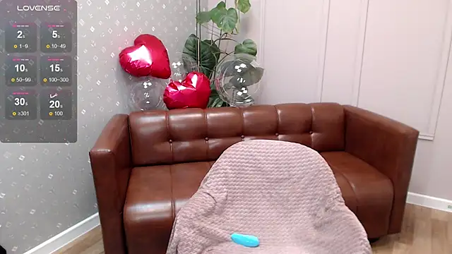 Cutie Erikaa1 online show from February 23, 2:23 am