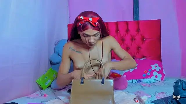 StassieBell online show from March 4, 2:51 am