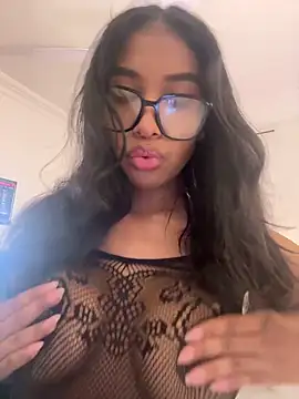 IamCrystal2 online show from June 14, 2:24 am