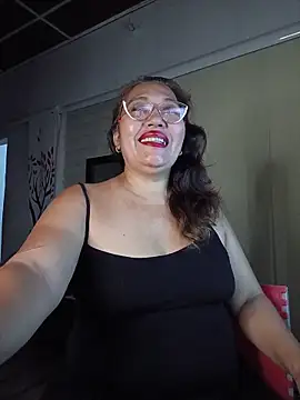 anniecoopeer online show from April 11, 11:41 pm