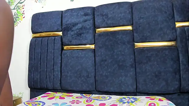 skaysanchez1 online show from February 5, 7:50 pm