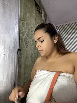 Evabigass online show from February 28, 9:25 pm