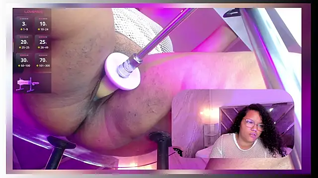 MhiaRey online show from March 30, 1:33 pm