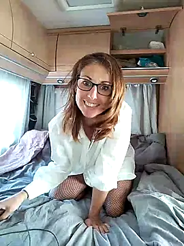 misslynexxx online show from March 31, 7:08 am