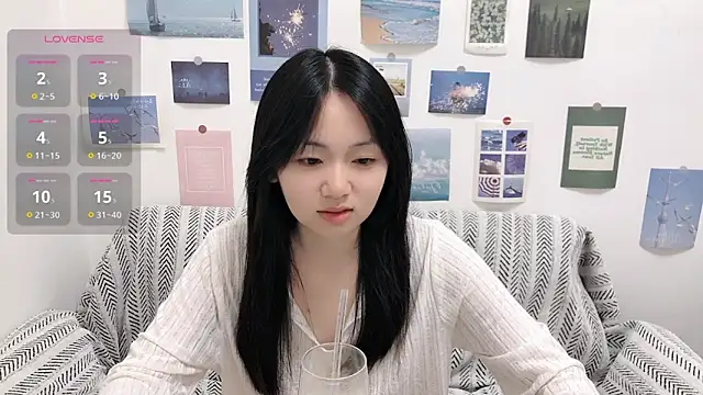 Snapshot of LiLiYbaby chatting on September 12, 6:57 am LiLiYbaby online show from September 12, 6:57 am