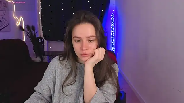 Emillias online show from February 2, 2:05 pm