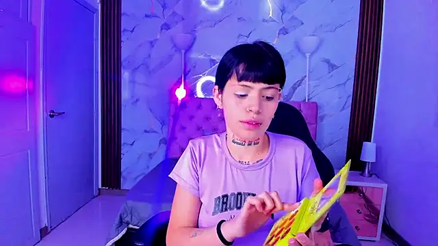 AuroraDiaz online show from February 18, 1:21 pm